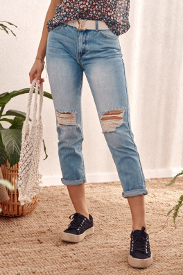 Spodnie jeansowe z dziurami na kolanach