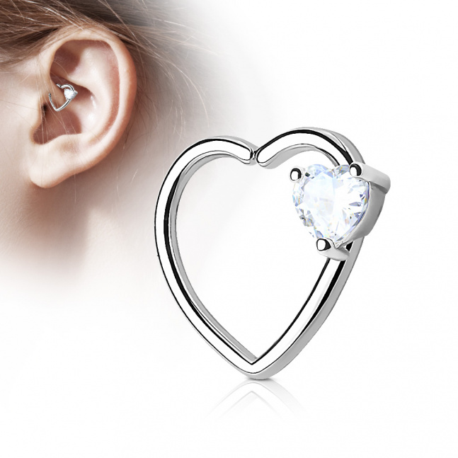 Kolczyk do lewego ucha ze stali chirurgicznej - serce z przezroczystym kryształkiem