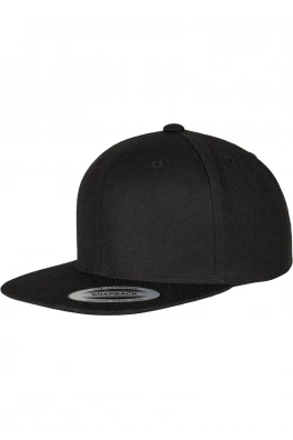 Classic Snapback black