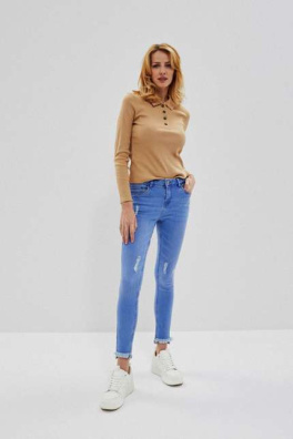 Jeansy medium waist z przetarciami